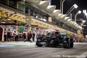 Wolff essaie de tempérer les ambitions de Russell pour la course