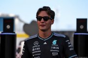 Sainz watching Mercedes seat as Russell deal confirmed