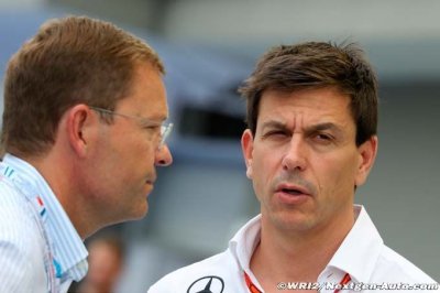 ’Three names’ on Mercedes shortlist - Wolff
