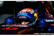 Drivers 'express themselves' by changing helmets