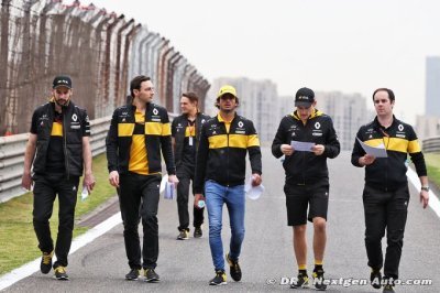 Marko right about Renault needing to improve - Sainz