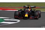 Jos Verstappen aimerait voir Max dans la même F1 que Lewis Hamilton