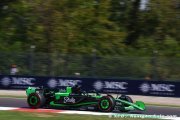 Bottas se pense 'plus proche' des points mais reste prudent