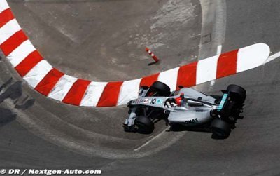 Schumacher pas inquiet d’être encore derrière Rosberg