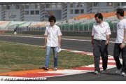 Grid penalties for Pérez, Hamilton