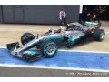 Mercedes donne officiellement naissance à sa W08 à Silverstone