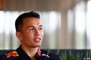 Même pour lui annoncer sa promotion, Marko est resté ‘froid' avec Albon