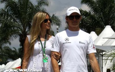 Rosberg’s girlfriend designing Lotus motor home