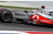 Button prend la tête à Shanghai