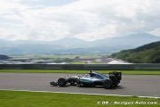 Hamilton wins in Austria after last-lap collision with Rosberg