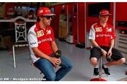 Alonso met un carton jaune à Ferrari