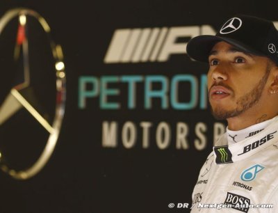 Hamilton n’écarte pas de piloter un jour en NASCAR