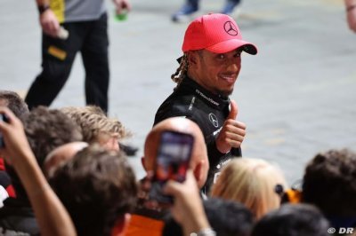 Mercedes F1 dément ne pas avoir fêté le podium de Hamilton