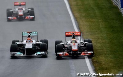 Hamilton continue d’attirer les critiques