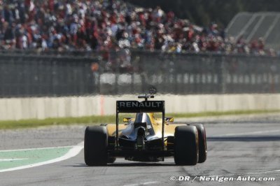 Renault confirme avoir voulu engager Carlos Sainz pour 2017