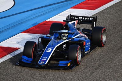 Sakhir, Qual.: Zhou snatches pole from Lundgaard
