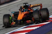 Stella se concentre sur McLaren malgré les rumeurs Verstappen