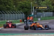 Leclerc prédit une 'bataille très amusante' entre Ferrari et McLaren