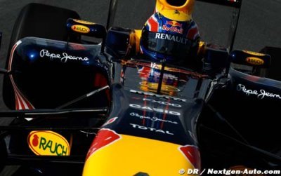 Webber sets the pace on home turf