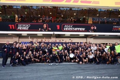 Départ serré, lignes blanches, pneus durs&nbsp;: Verstappen revient sur son succès en Espagne