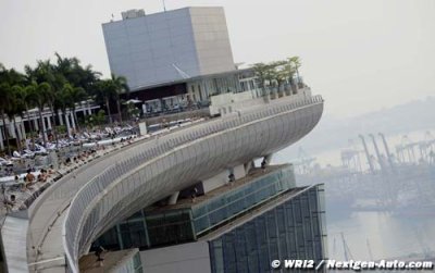 Smoke haze over Singapore for GP