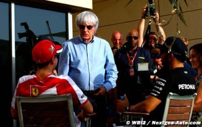 Hamilton-to-Ferrari rumours fire in Bahrain