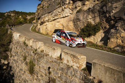 Neuville wins in Spain, Tänak seals WRC title