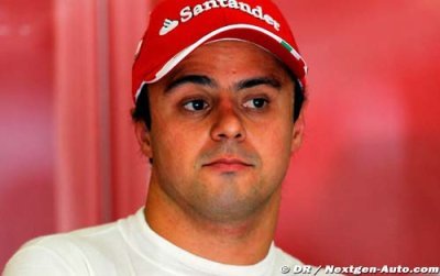 Massa sous investigation pour avoir brûlé un feu rouge