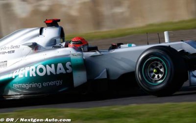 Schumacher réprimandé après les libres