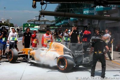 Une journée torride pour Renault F1 à Sepang