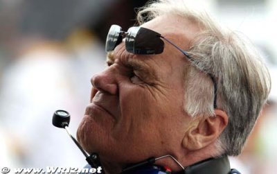Saison 2010&nbsp;: Patrick Head fait la moue