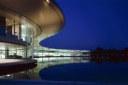 A la peine financièrement, McLaren cède son siège de Woking pour 20 ans