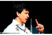 Wolff : Hamilton décidera s'il laisse sa place ou non chez Mercedes