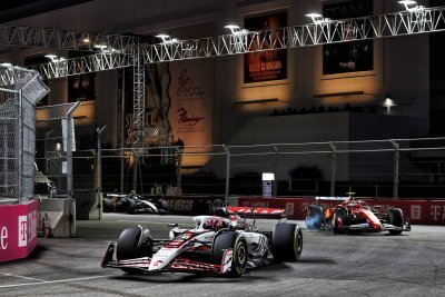 Haas F1 a ’manqué de vitesse’ mais arrache 3 points sur tapis vert à Las Vegas