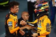 McLaren can let drivers fight for now - Lauda