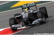 Rosberg happy to give Schumacher lower race number