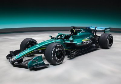 Aston Martin F1 présente la livrée de son AMR26 et ouvre l’ère Newey-Honda