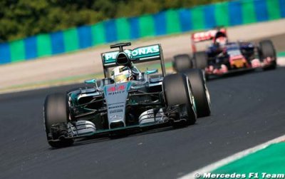Lewis Hamilton signe la pole position sur le Hungaroring