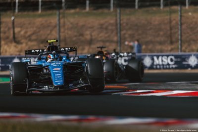 Sainz vit ’un des pires week-ends’ de sa carrière mais refuse de ’critiquer’ Williams F1