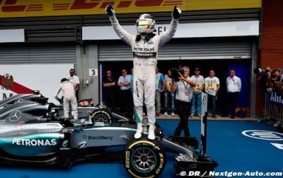 Hamilton has ’hands on 2015 title’ - Alesi