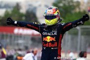 Horner : Pérez a 'la stature' pour affronter Verstappen