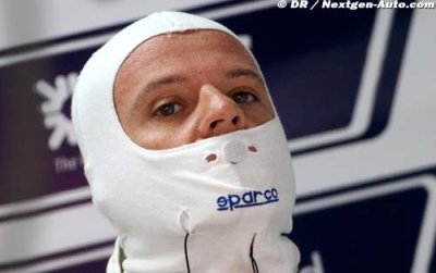 Barrichello asked to lose weight for KERS return