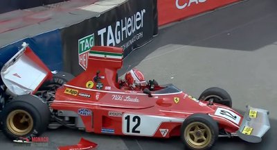 Leclerc crashe la Ferrari de Lauda à Monaco (+ vidéo)