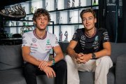 Russell défend la décision de Mercedes F1 de titulariser un très jeune pilote