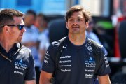 Sainz est 'partial' mais soutient 'objectivement' son père pour la présidence de la FIA