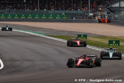 Drivers, Vasseur play down Ferrari tension