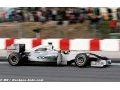 Rosberg shows Mercedes' pace