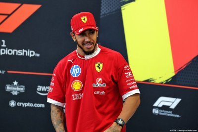 Hamilton a écrit des rapports et convoqué des réunions car il refuse de finir sans titre&nbsp;avec&nbsp;Ferrari