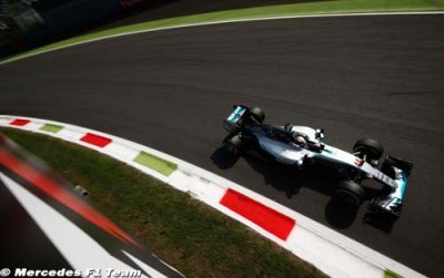 Mercedes testing 2016 engine at Monza - report