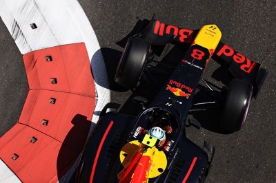 F2, Bakou, Course Principale&nbsp;: Jüri Vips domine et gagne